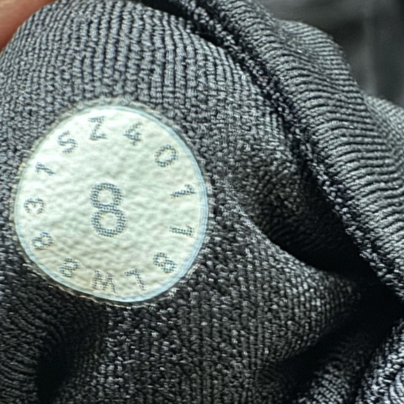 Lululemon Just Pleat It Skirt Skort in Black RARE tennis golf 🎾🏌🏼♀️ - Picture 9 of 9